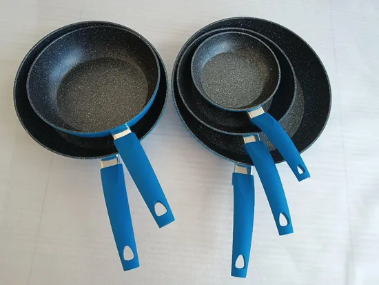 Line Style Series Black Wok Aluminium Cookware Sets Withsoft Touch Bakelite Handle Pots and Pans with Induction Bottom